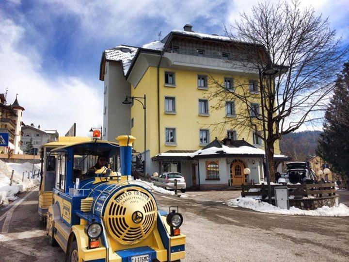 Hotel Vittoria Folgaria Esterno foto